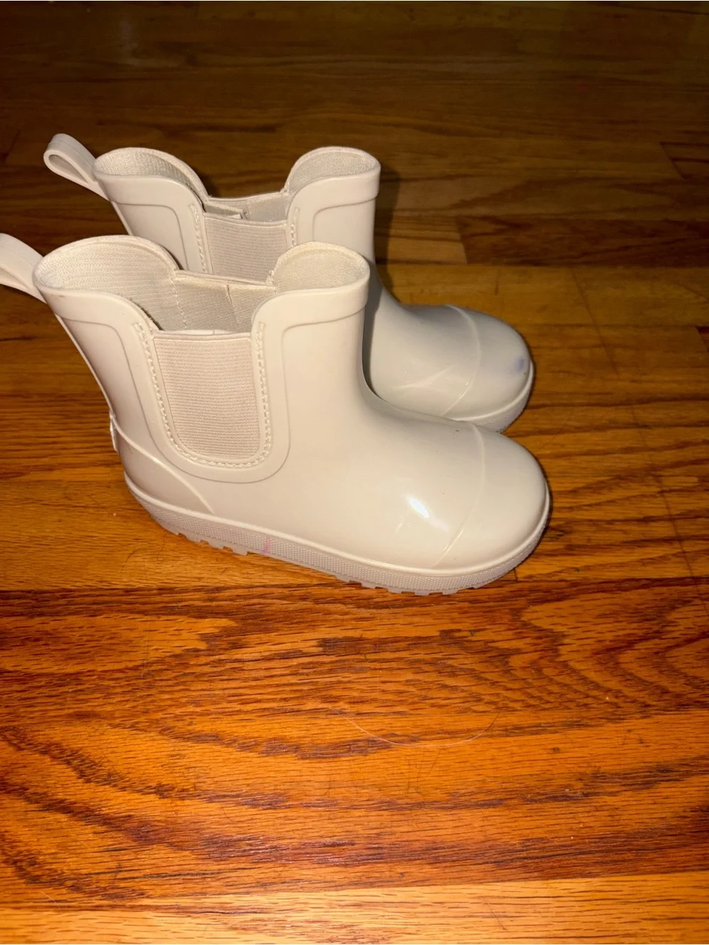 BearPaw Kids White Chelsea-Style Rain Boots